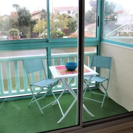 Studio Cabine, Vue Sur Port De Plaisance